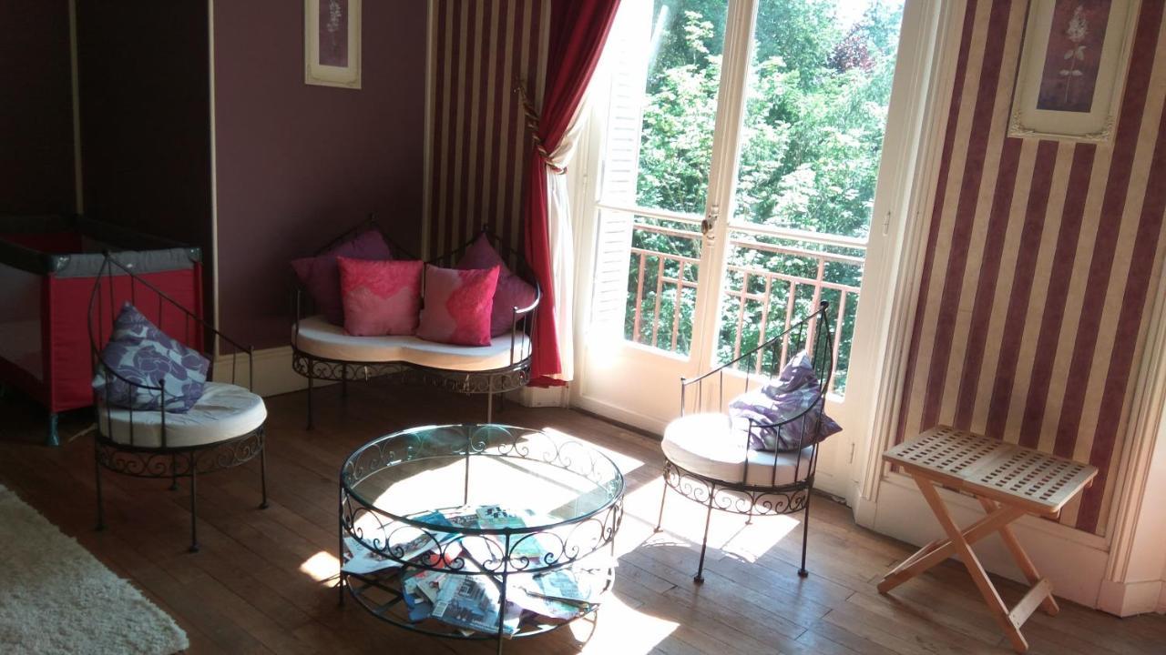 Chambres D'Hotes-Chateau Constant ベシーヌ・シュル・ガルトンプ エクステリア 写真