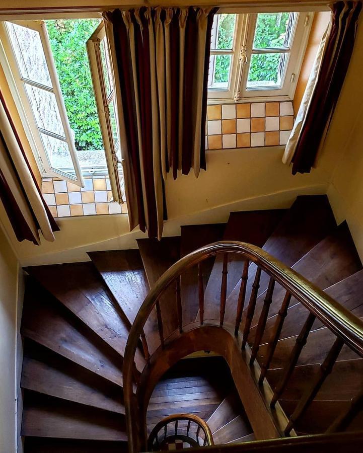Chambres D'Hotes-Chateau Constant ベシーヌ・シュル・ガルトンプ エクステリア 写真